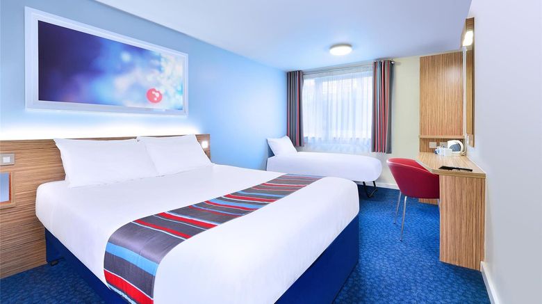 <b>Travelodge Walton-on-Thames Central Room</b>. Images powered by <a href="https://iceportal.shijigroup.com/" title="IcePortal" target="_blank">IcePortal</a>.