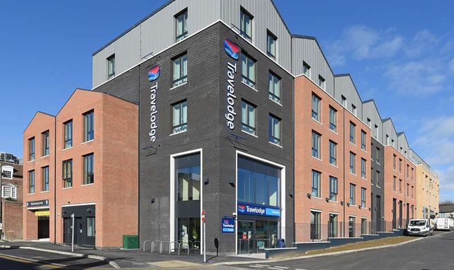 Travelodge Braintree Exterior