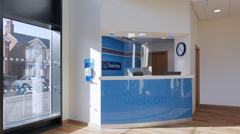 <b>Travelodge Braintree Lobby</b>. Images powered by <a href="https://iceportal.shijigroup.com/" title="IcePortal" target="_blank">IcePortal</a>.