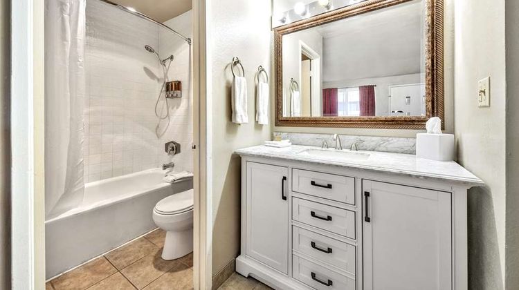 Forest Suites Resort Room