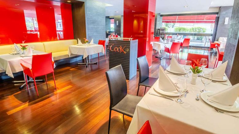 <b>Sonesta Hotel Cali Restaurant</b>. Images powered by <a href="https://iceportal.shijigroup.com/" title="IcePortal" target="_blank">IcePortal</a>.