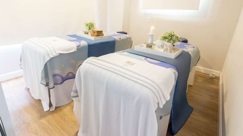 <b>Sonesta Hotel Cali Spa</b>. Images powered by <a href="https://iceportal.shijigroup.com/" title="IcePortal" target="_blank">IcePortal</a>.