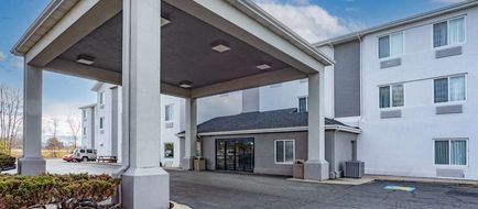 Baymont by Wyndham Milan Exterior