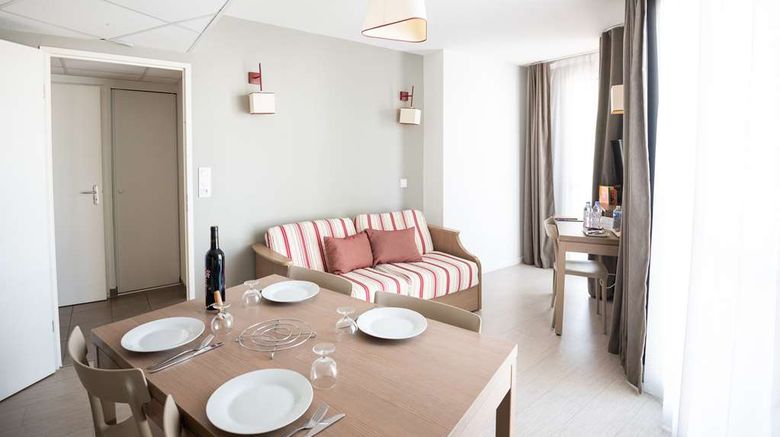<b>Zenitude Narbonne Centre Room</b>. Images powered by <a href="https://iceportal.shijigroup.com/" title="IcePortal" target="_blank">IcePortal</a>.