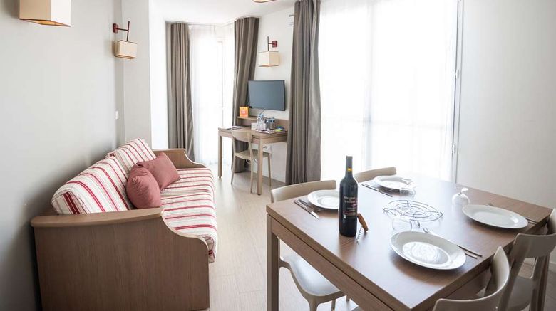 <b>Zenitude Narbonne Centre Room</b>. Images powered by <a href="https://iceportal.shijigroup.com/" title="IcePortal" target="_blank">IcePortal</a>.