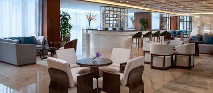Howard Johnson by Wyndham LakeView Hotel Lobby