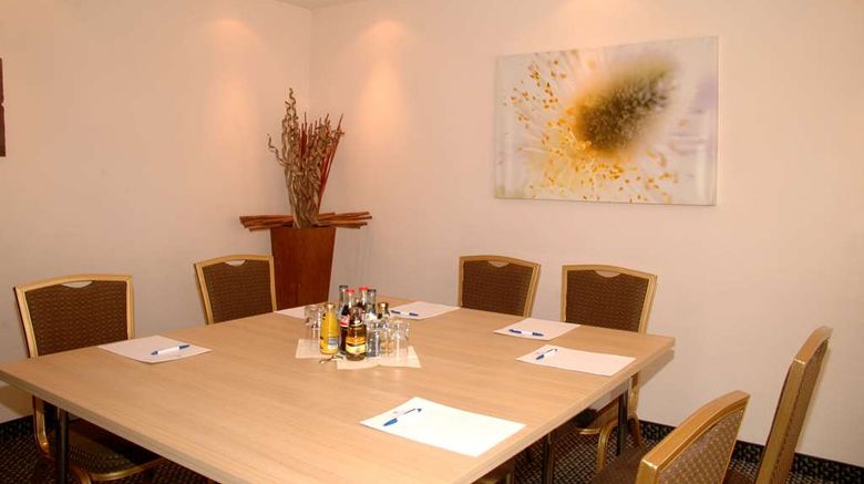 <b>Hotel Restaurant Schwanen Meeting</b>. Images powered by <a href="https://iceportal.shijigroup.com/" title="IcePortal" target="_blank">IcePortal</a>.