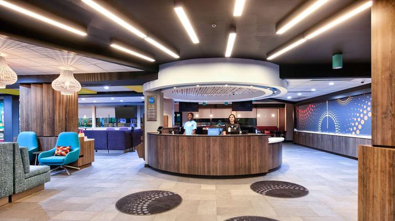 <b>Tru by Hilton San Antonio at the Rim Lobby</b>. Images powered by <a href="https://iceportal.shijigroup.com/" title="IcePortal" target="_blank">IcePortal</a>.