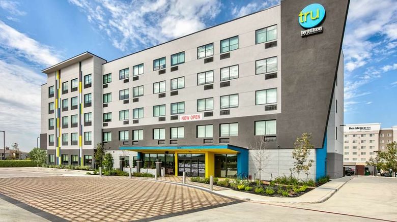 Tru by Hilton San Antonio at the Rim Exterior. Images powered by <a href="https://iceportal.shijigroup.com" target="_blank" rel="noopener">Ice Portal</a>.