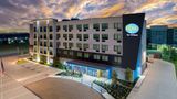 Tru by Hilton San Antonio at the Rim Exterior