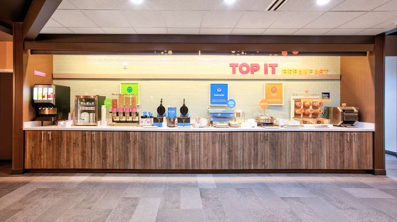 <b>Tru by Hilton San Antonio at the Rim Restaurant</b>. Images powered by <a href="https://iceportal.shijigroup.com/" title="IcePortal" target="_blank">IcePortal</a>.