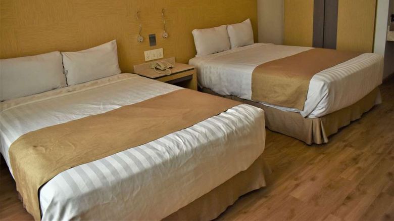 <b>Ramada by Wyndham Mexico City Santa Fe Suite</b>. Images powered by <a href="https://iceportal.shijigroup.com/" title="IcePortal" target="_blank">IcePortal</a>.