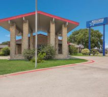 Americas Best Value Inn Lockhart Exterior