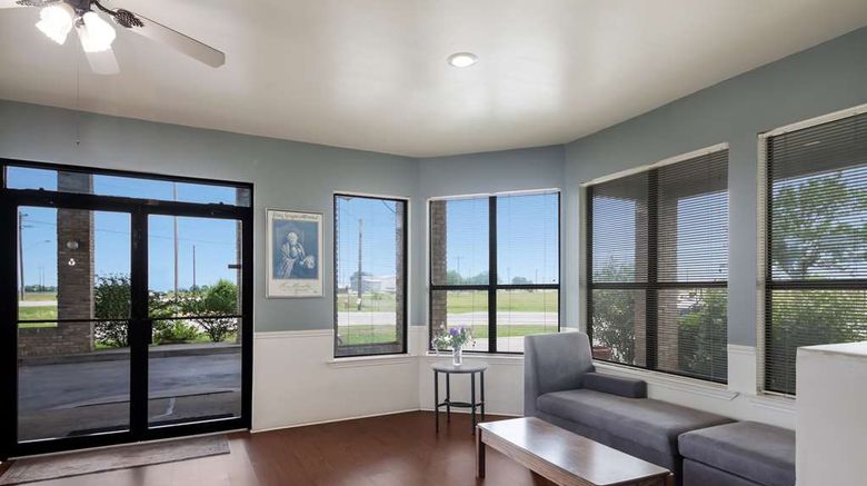 <b>Americas Best Value Inn Lockhart Lobby</b>. Images powered by <a href="https://iceportal.shijigroup.com/" title="IcePortal" target="_blank">IcePortal</a>.