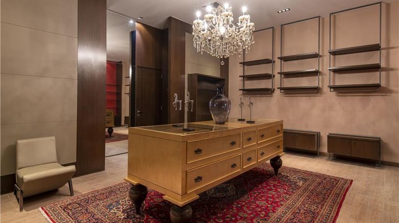 <b>Bristoria Hotel Erbil Lobby</b>. Images powered by <a href="https://iceportal.shijigroup.com/" title="IcePortal" target="_blank">IcePortal</a>.