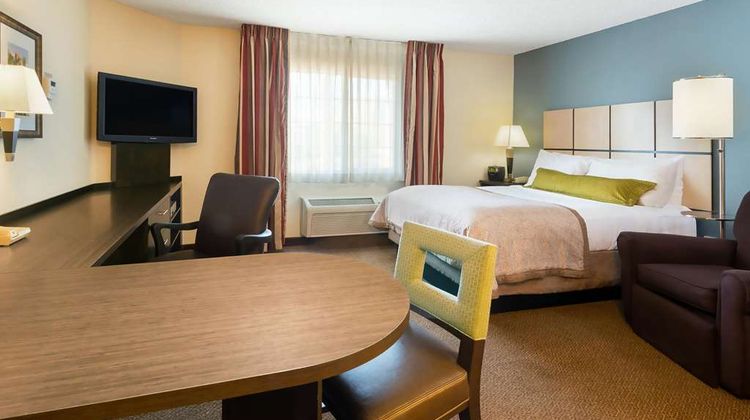 MainStay Suites Wichita Northeast Room