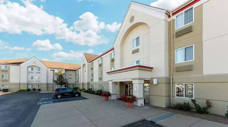 MainStay Suites Wichita Northeast Exterior