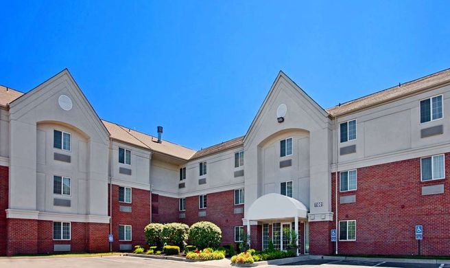 MainStay Suites Exterior