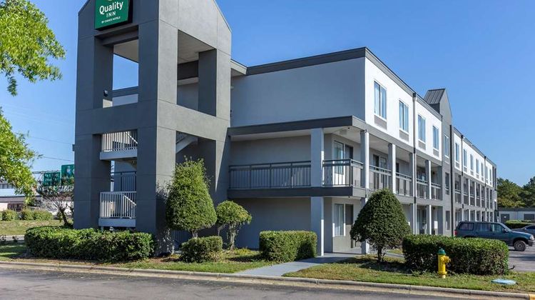Quality Inn Fayetteville Exterior