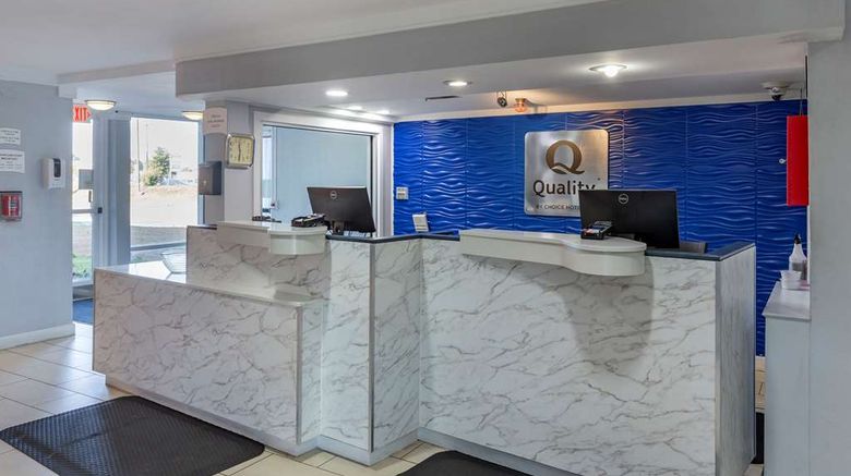 <b>Quality Inn Fayetteville Lobby</b>. Images powered by <a href="https://iceportal.shijigroup.com/" title="IcePortal" target="_blank">IcePortal</a>.