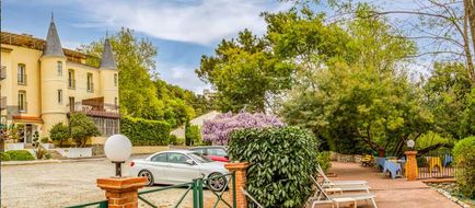 Castel Emeraude Appart Hotel Exterior
