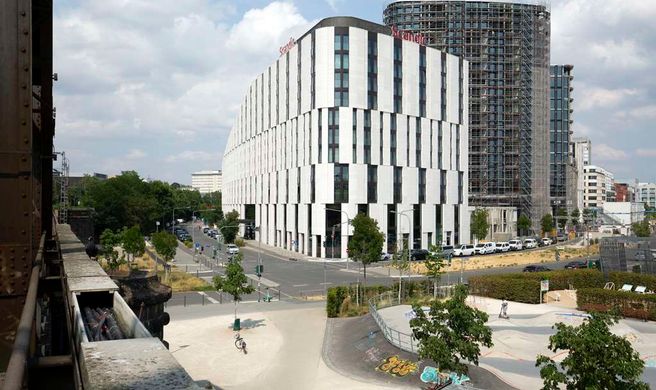 Scandic Frankfurt Hafenpark Exterior