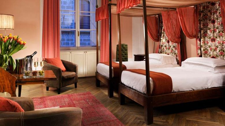 <b>Al Palazzo del Marchese di Camugliano Room</b>. Images powered by <a href="https://iceportal.shijigroup.com/" title="IcePortal" target="_blank">IcePortal</a>.