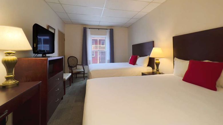 <b>The Downtown, a Coast Hotel Room</b>. Images powered by <a href="https://iceportal.shijigroup.com/" title="IcePortal" target="_blank">IcePortal</a>.