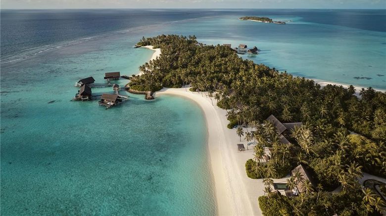 <b>One&Only Reethi Rah Exterior</b>. Images powered by <a href="https://iceportal.shijigroup.com/" title="IcePortal" target="_blank">IcePortal</a>.