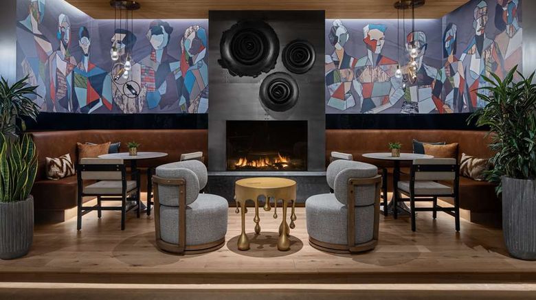 <b>Hotel West & Main, Tapestry by Hilton Lobby</b>. Images powered by <a href="https://iceportal.shijigroup.com/" title="IcePortal" target="_blank">IcePortal</a>.