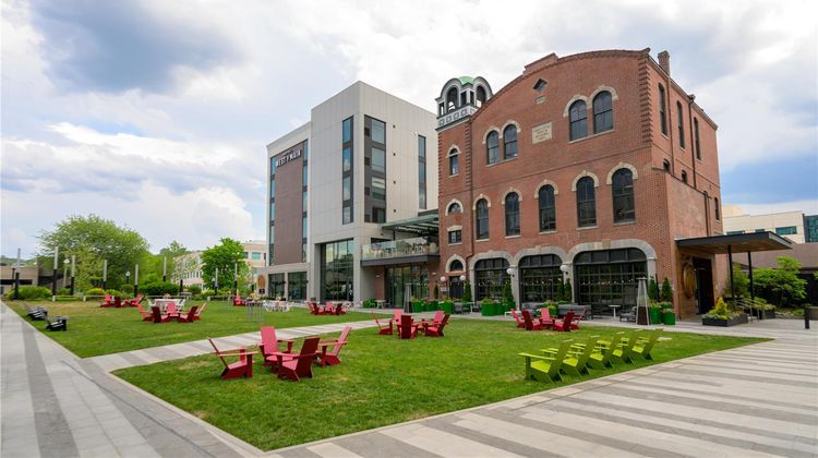Hotel West & Main, Tapestry by Hilton Exterior