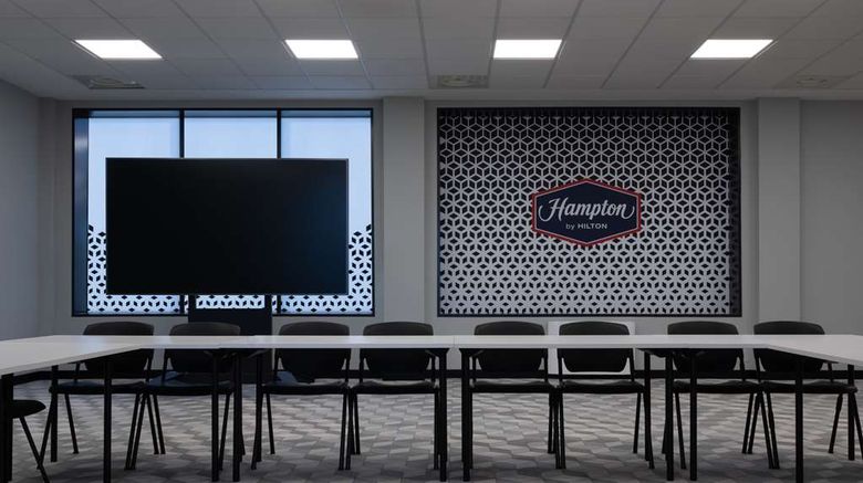 <b>Hampton by Hilton Rome North Meeting</b>. Images powered by <a href="https://iceportal.shijigroup.com/" title="IcePortal" target="_blank">IcePortal</a>.
