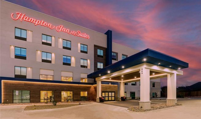 Hampton Inn & Suites Weatherford Exterior