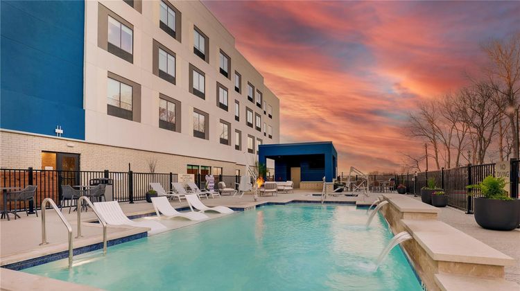 Hampton Inn & Suites Weatherford Pool