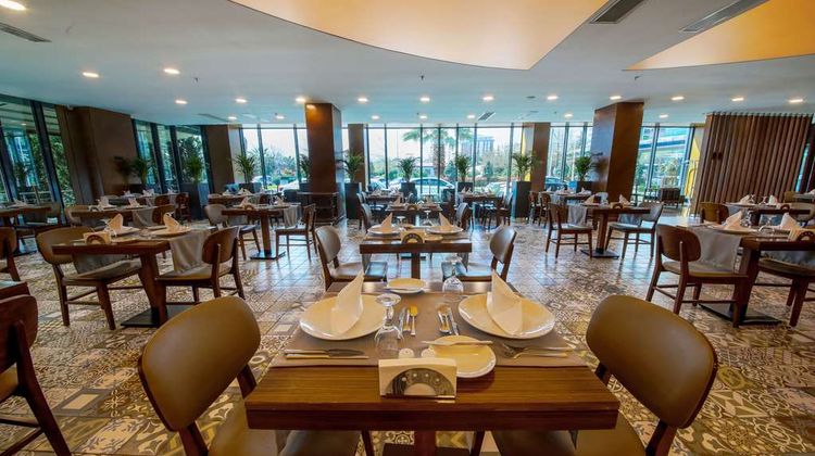 Ramada Plaza by Wyndham Samsun Restaurant