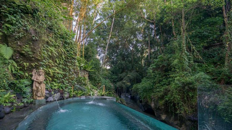 <b>SereS Springs Resort and Spa Pool</b>. Images powered by <a href="https://iceportal.shijigroup.com/" title="IcePortal" target="_blank">IcePortal</a>.