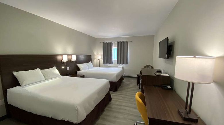 <b>Econo Lodge Cochrane Room</b>. Images powered by <a href="https://iceportal.shijigroup.com/" title="IcePortal" target="_blank">IcePortal</a>.