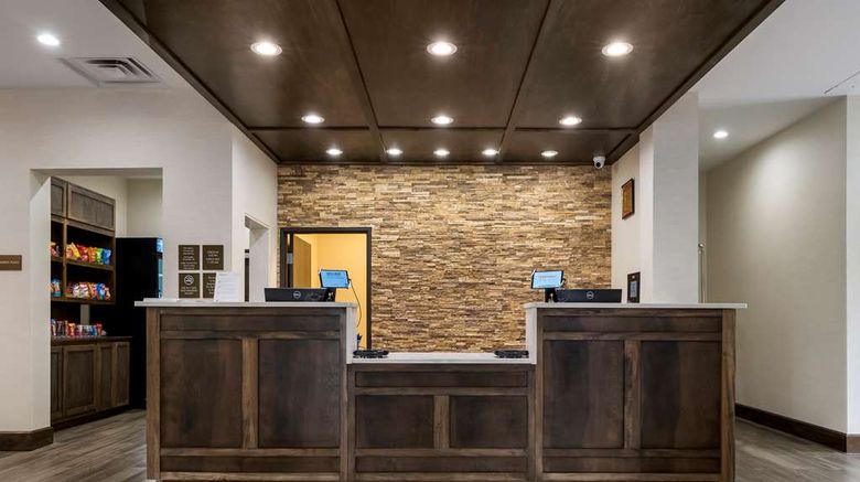 <b>Comfort Suites Paducah Mall Area Lobby</b>. Images powered by <a href="https://iceportal.shijigroup.com/" title="IcePortal" target="_blank">IcePortal</a>.