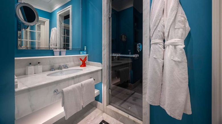 <b>Grand Hotel San Pietro Suite</b>. Images powered by <a href="https://iceportal.shijigroup.com/" title="IcePortal" target="_blank">IcePortal</a>.
