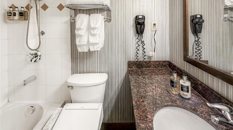 <b>Coast Calgary Downtown Hotel & Suites Room</b>. Images powered by <a href="https://iceportal.shijigroup.com/" title="IcePortal" target="_blank">IcePortal</a>.