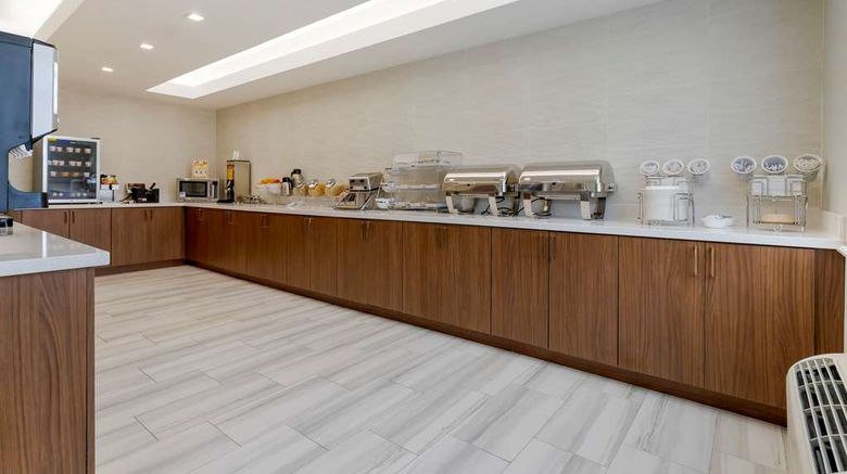 <b>Comfort Inn and Suites Muskogee Restaurant</b>. Images powered by <a href="https://iceportal.shijigroup.com/" title="IcePortal" target="_blank">IcePortal</a>.