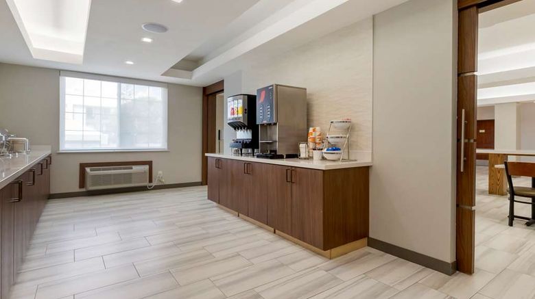 <b>Comfort Inn and Suites Muskogee Restaurant</b>. Images powered by <a href="https://iceportal.shijigroup.com/" title="IcePortal" target="_blank">IcePortal</a>.