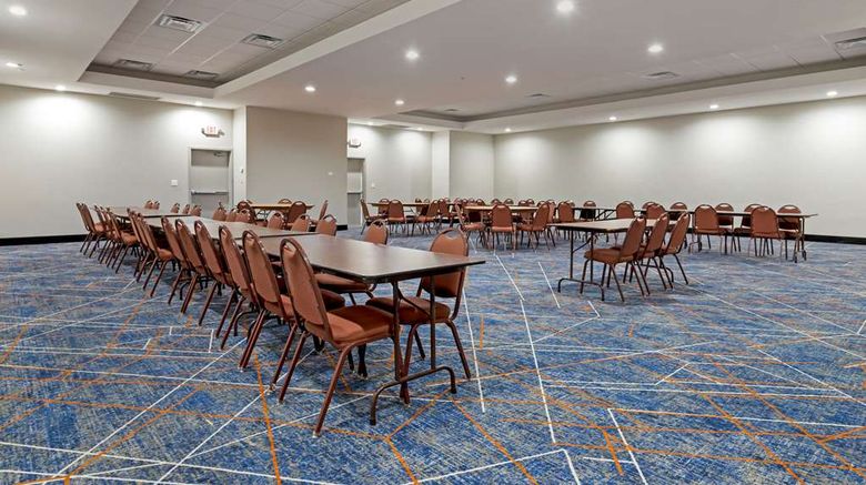 <b>Comfort Inn and Suites Muskogee Meeting</b>. Images powered by <a href="https://iceportal.shijigroup.com/" title="IcePortal" target="_blank">IcePortal</a>.