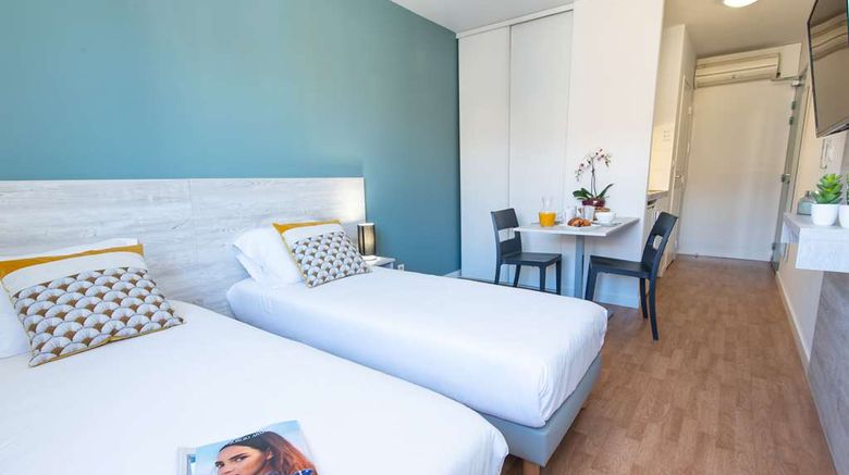 <b>Zenitude Hotel Residence Le Tholonet Suite</b>. Images powered by <a href="https://iceportal.shijigroup.com/" title="IcePortal" target="_blank">IcePortal</a>.