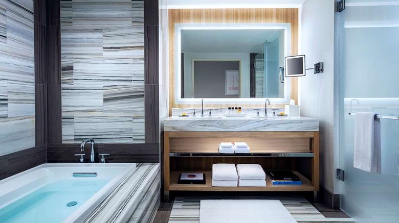<b>Palms Casino Resort Suite</b>. Images powered by <a href="https://iceportal.shijigroup.com/" title="IcePortal" target="_blank">IcePortal</a>.