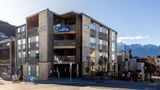 Lylo Queenstown Exterior