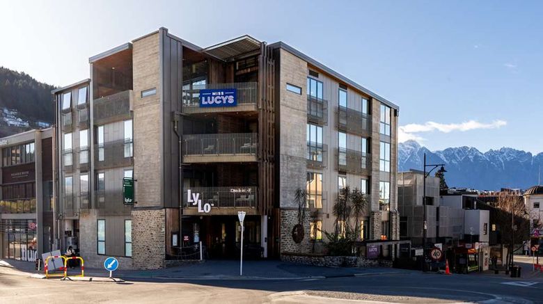 <b>Lylo Queenstown Exterior</b>. Images powered by <a href="https://iceportal.shijigroup.com/" title="IcePortal" target="_blank">IcePortal</a>.