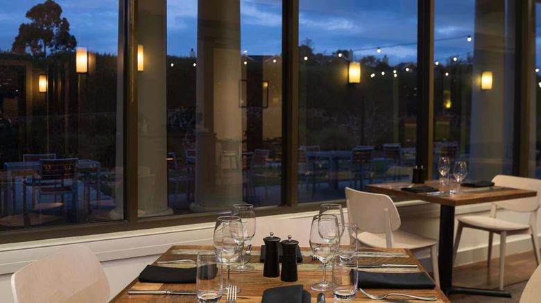 <b>Yarra Valley Lodge Restaurant</b>. Images powered by <a href="https://iceportal.shijigroup.com/" title="IcePortal" target="_blank">IcePortal</a>.