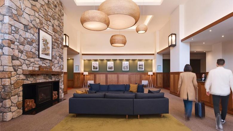 <b>Yarra Valley Lodge Lobby</b>. Images powered by <a href="https://iceportal.shijigroup.com/" title="IcePortal" target="_blank">IcePortal</a>.