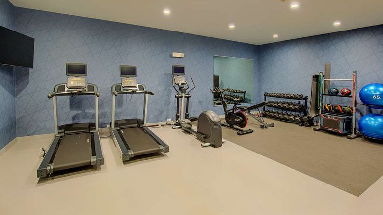 <b>Homewood Suites by Hilton South Bend Health</b>. Images powered by <a href="https://iceportal.shijigroup.com/" title="IcePortal" target="_blank">IcePortal</a>.
